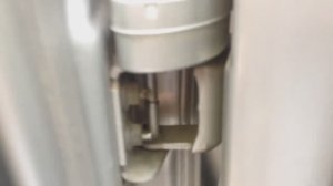 Хрустит дверь на  Renault Scenic 2 или Megane? Виновник – сломанный фиксатор двери!