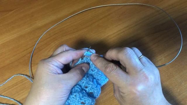 Объёмные и при этом ажурные дорожки спицами смотреть онлайн