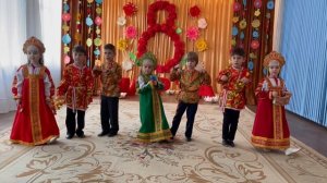 "Калинка" оркестр играют дети Д/С 14 х. Демино. РуководительЧеркашина Т.Н.