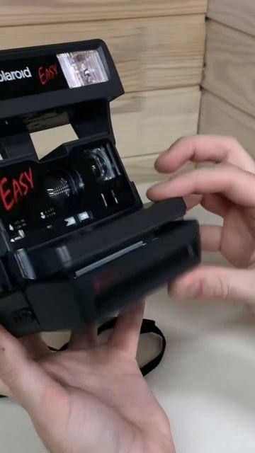 ASMR Polaroid смотреть онлайн