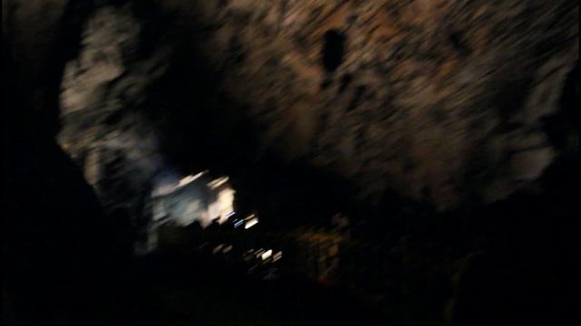 Словения. Пещера Постойнска-Яма. смотреть онлайн