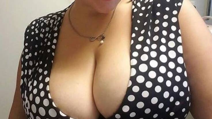 сиськи смотреть онлайн