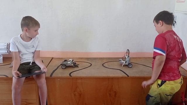 Робо-Сумо раунд # 1 смотреть онлайн