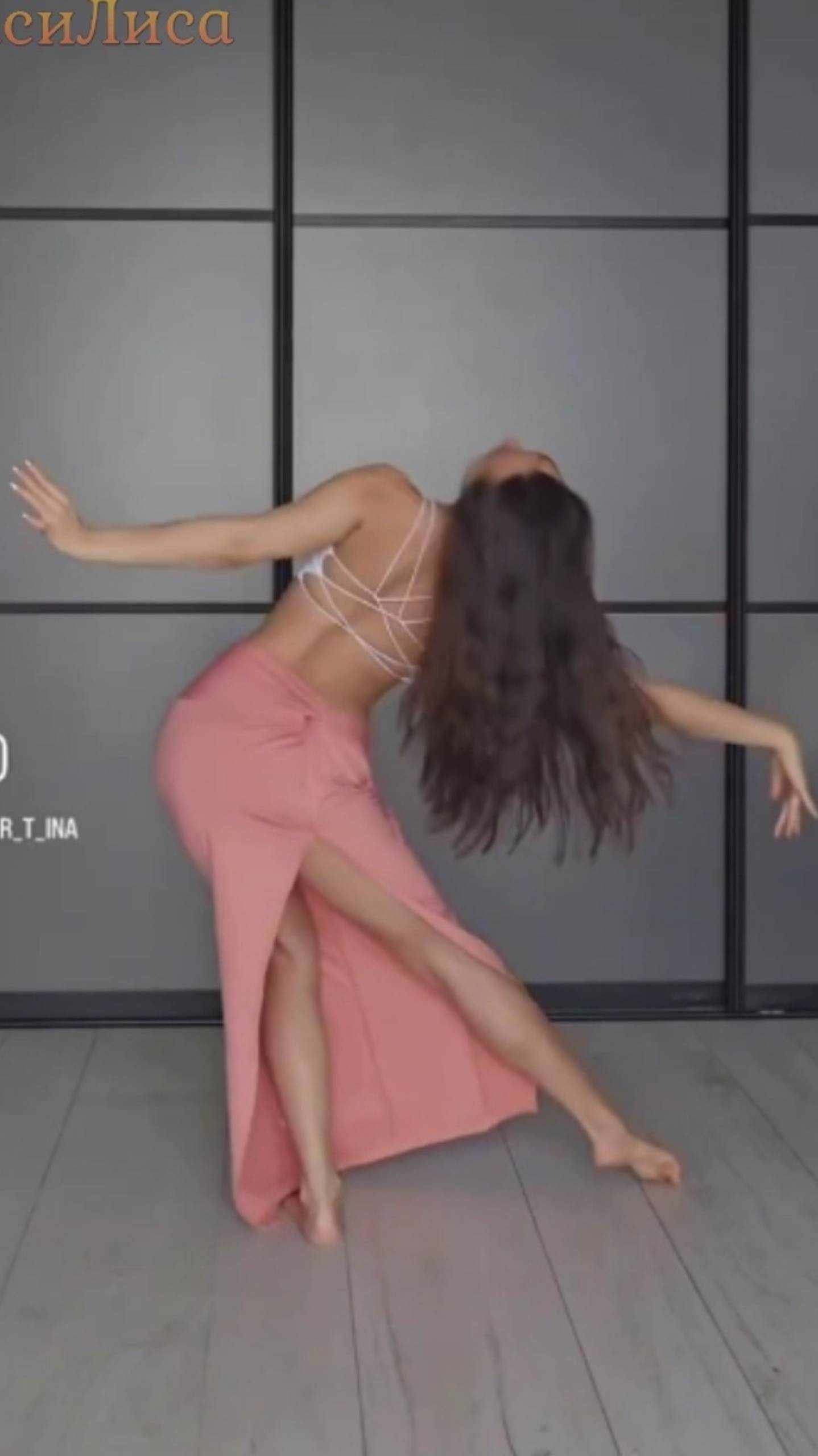 Девушка 💐 Восточные танцы 💖 Плохая Малая 🥰 смотреть онлайн