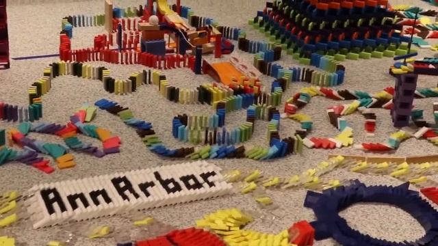 35,000 костяшек домино - Мир Домино 2019 смотреть онлайн