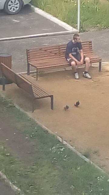 Пранка над друзьями пошёл не по плану😨(1 часть) смотреть онлайн