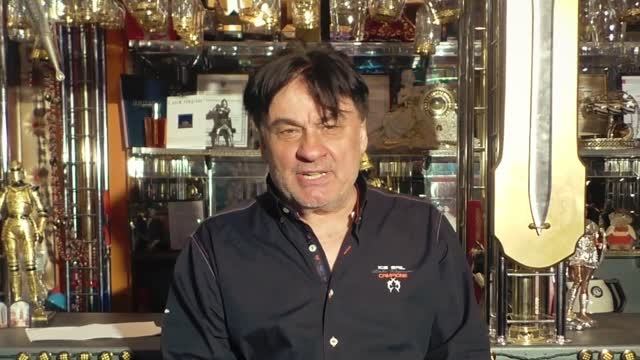 Срочная продажа 5 комн. квартиры народного артиста России Серова Александра Николаевича смотреть онлайн