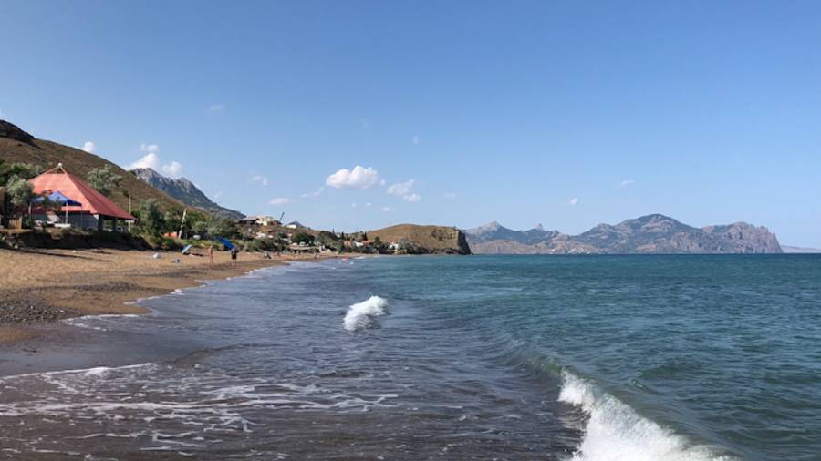 По Крыму пешком через Меганом от Прибрежного до Миндального смотреть онлайн