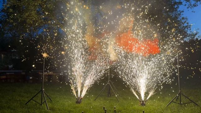 Color-pyro-show