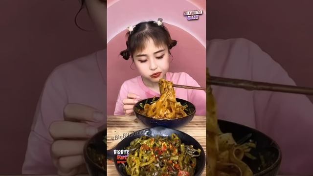 АСМР/Поедание овощей на камеру/Рис/Лапша/Устрицы/Сало/ASMR/Мукбанг смотреть онлайн