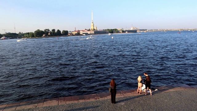 Музыка на стрелке Васильевского острова  летним вечером. Суббота, 26 июля 2025