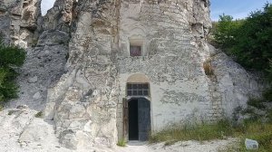 Дивногорье, вход в пещерную Церковь Сицилийской иконы Божией Матери 26-07-2025