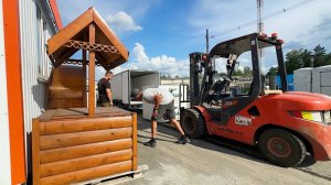 Успели в самый последний момент! Перестраиваем старый деревенский дом. Что из этого получится?