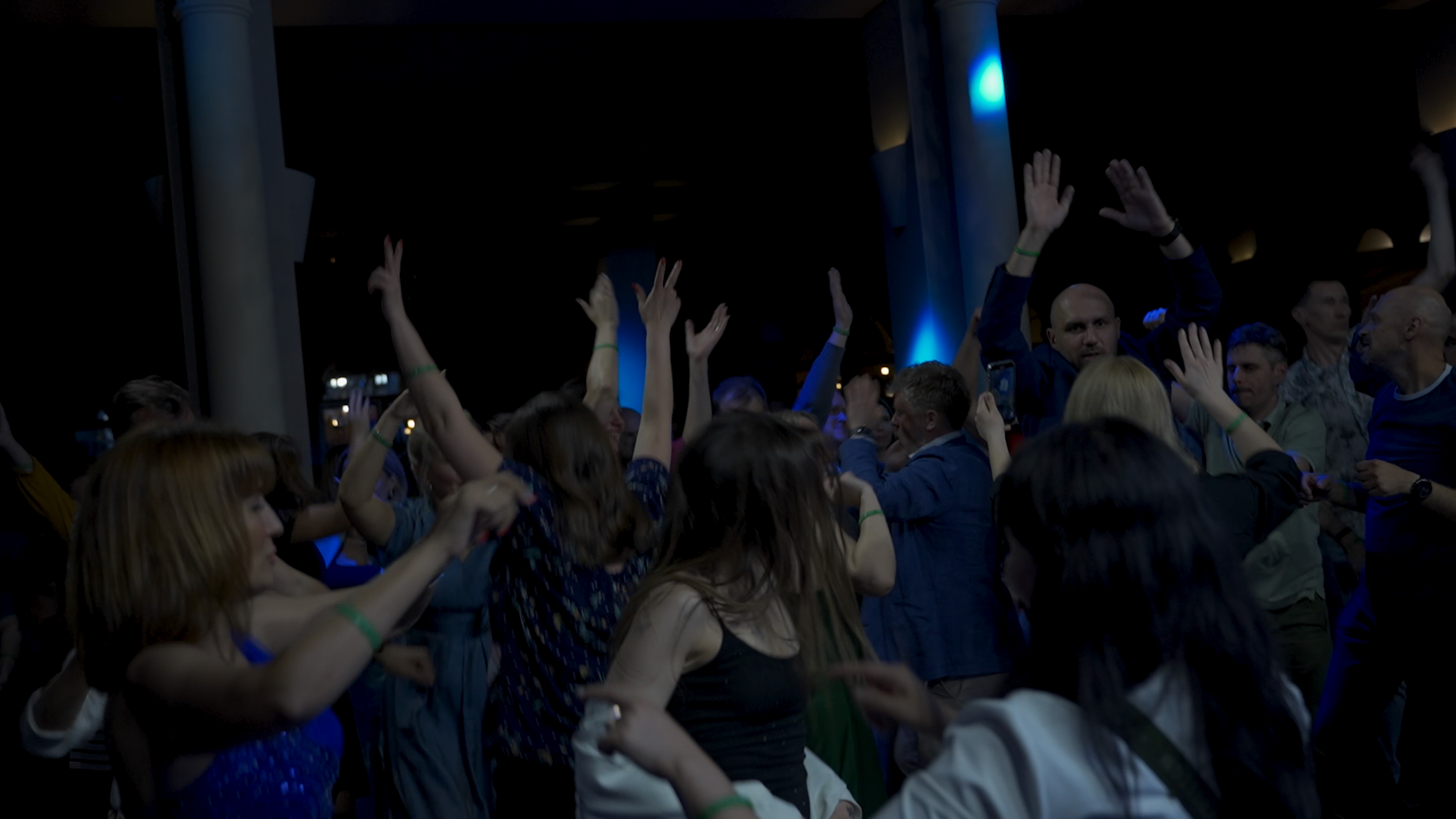 CLIP [КРАСНЫЕ ТРУСЕЛЯ]