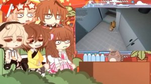 Реакция малыша в жёлтом родители на Валеру гостера гача ава [get-save.com]