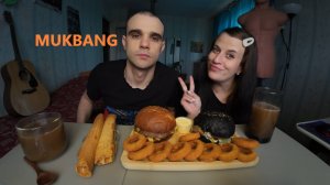 МУКБАНГ БУРГЕРЫ / ЛУКОВЫЕ КОЛЬЦА / ТРУБОЧКИ С КРЕМОМ / EATING MUKBANG ASMR АСМР