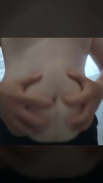 Играю с животиком Мне снимать ещё??? смотреть онлайн