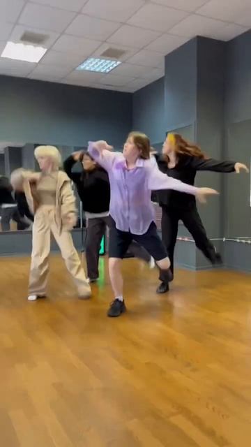 Chk Chk BOOM #stay #straykids #kpop #skz #dance #cdt #music #trending смотреть онлайн