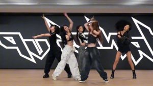 MEOVV_미야오_-_Hands_Up_dance_practice_mirrored