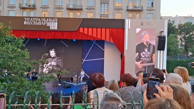 Дмитрий Харатьян. Посвящение Владимиру Высотскому. Театральный бульвар.25 июля 2025 смотреть онлайн