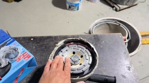 Как и чем зачистить бетонные стены.