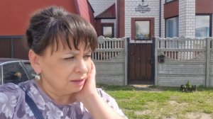 Пол дня в ожидании. Нужно срочно все исправить. Сняла первый урожай. Жизнь семьи в деревне.