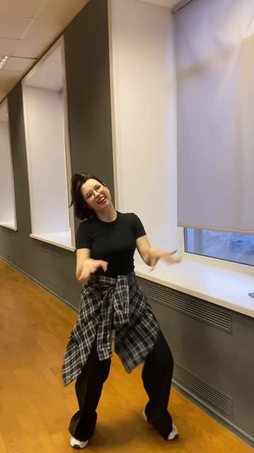 illit — MAGNETIC by June #illit #magnetic #kpop #coverdance смотреть онлайн