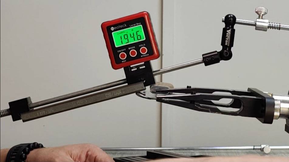 154. Заточка кухонного ножа в линзу, стоит оно того или нет? смотреть онлайн