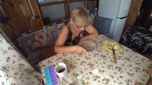 Проба нового салата. Народное средство « Что бы зубы не болели» от старой бабушки. Попробуем ?