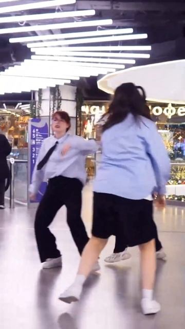 #ZEROBASEONE - IN BLOOM #zerose #kpopinpublic #coverdance #russia смотреть онлайн