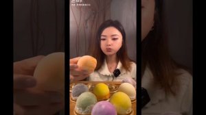 АСМР/Поедание моти на камеру/ASMR/Мукбанг