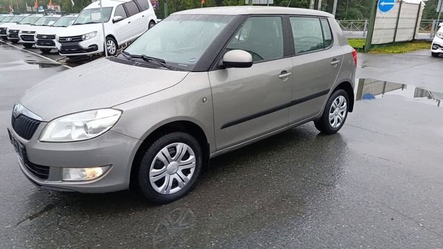 Skoda Fabia 1,2 л. Бензин МКПП (70 л.с.) 2013 смотреть онлайн