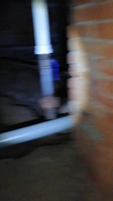 Блуждал по подвалу,лабиринты рядом не стали. смотреть онлайн