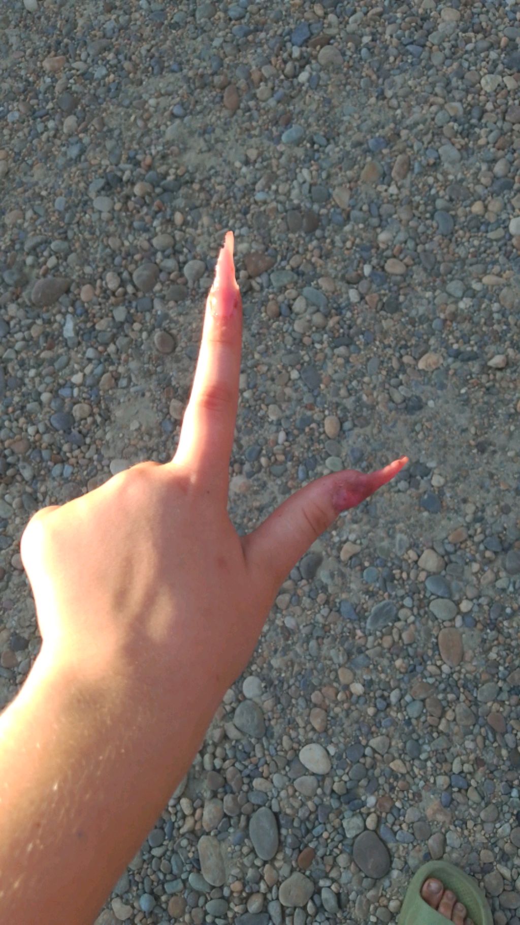 доделываем ногти