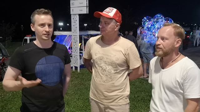 Влад Бородин Михаил и Деник передают приве в Моску землякам!