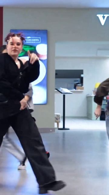 ENHYPEN - SWEET VENOM #엔하이픈 #커버댄스 #kpop #inpublic #coverdance #cdt смотреть онлайн