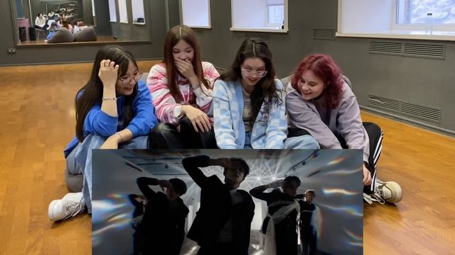 TXT (투모로우바이투게더) 'Deja Vu' Official MV REACTION | BLISSWEET cdt from RUSSIA смотреть онлайн