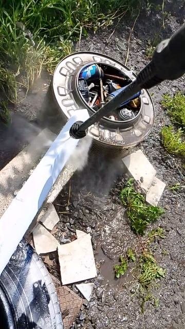 как снять защитную плёнку с кровельных уголкоа с помощью керхера.