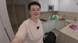 ЕЛЕ встала с кровати, МУЧАЮСЬ от похмелья) С вещичками НА ВЫХОД! СЪЕЗЖАЕМ с нашей квартиры в Питере