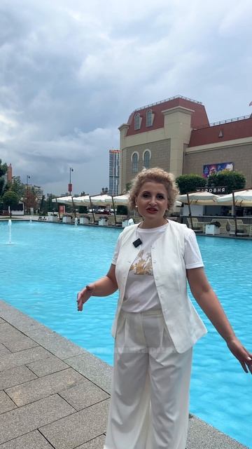 Несколько лет назад я подобрала для своего клиента квартиру на стадии котлована за 18 млн