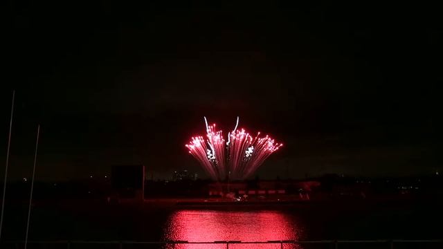 18012-4 1,5". 7 зар. (Панорамный) Red mine-Tit.whistle смотреть онлайн