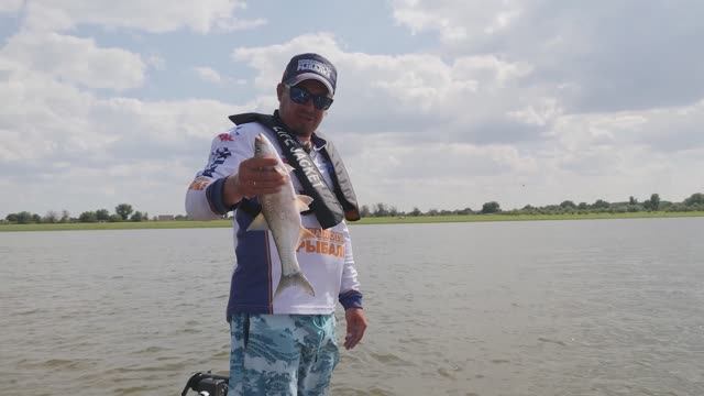 "НА ПОЛНУЮ КАТУШКУ".