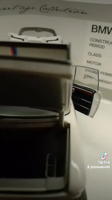 БМВ новая модель 1:18 масштаб