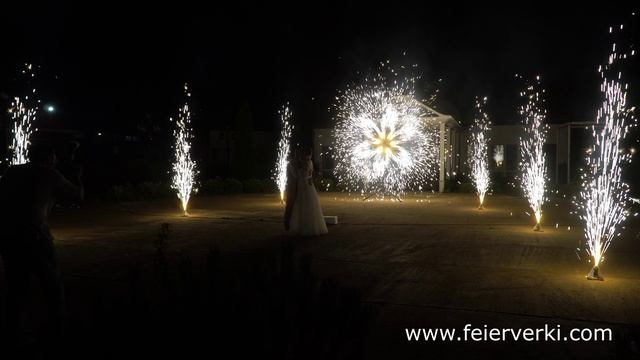 Свадебный фейерверк . Вертушка-12, дорожка-6 фонтанов 2025 смотреть онлайн