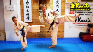 Йоко Гери мощный удар в Киокушин Каратэ | Yoko Geri is a powerful kick in Kyokushin Karate