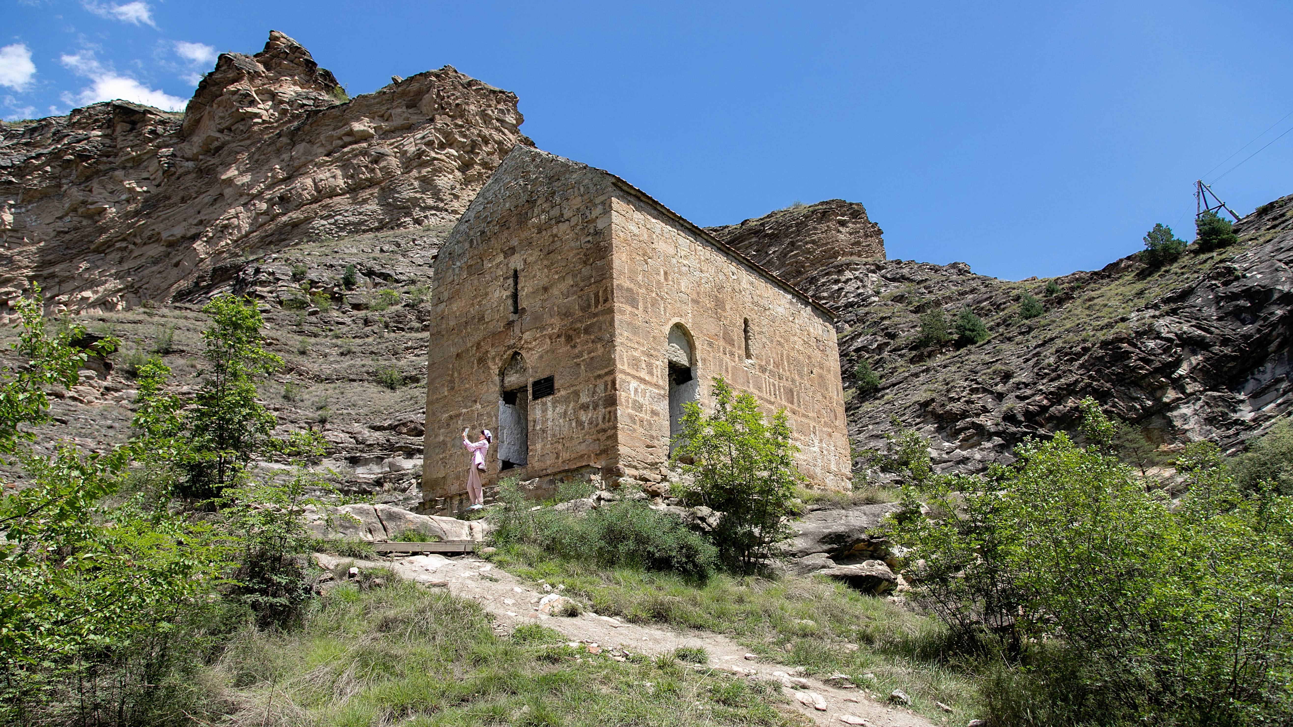Датунская церковь – древняя христианская святыня в горах Дагестана смотреть онлайн
