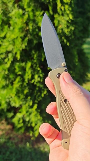 Benchmade Bugout 535 лучший из багаутов