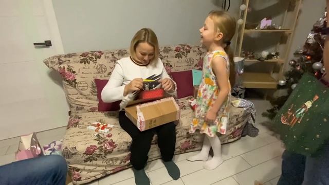 #влог КАК МЫ ВСТРЕТИЛИ НОВЫЙ ГОД /Распаковка подарков/Переезд на юг/Строим дом на юге смотреть онлайн