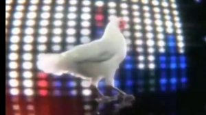 курица 🐔 танцует