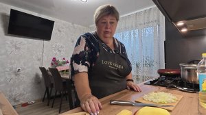 Сегодня  готовлю/ маринованную  цветную капусту с огурцами/ лагман и пирог с картошкой/